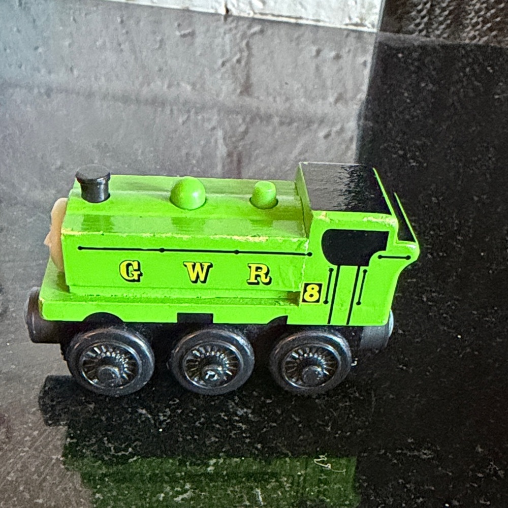 Vintage “Duck” from Thomas the train collection.